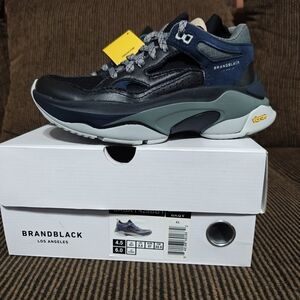 Brandblack Los Angeles Saga 426BB Women's Size 6 Navy and Gray Sneakers New